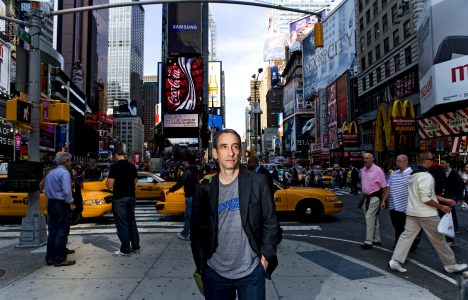TodaysArt presents context program with Douglas Rushkoff, Koert van Mensvoort and more